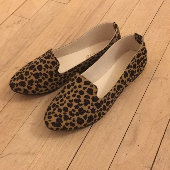 1 Left! Leopard Printed Loafer Ballet Flats - Picture 7 of 7